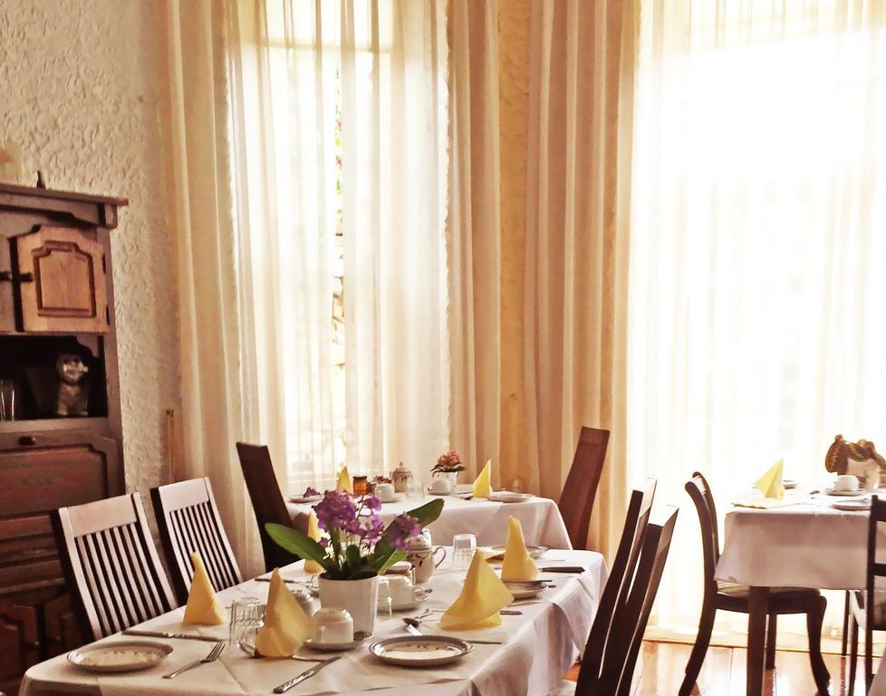 Tara Hall Accommodation Dun Laoghaire Ruang foto